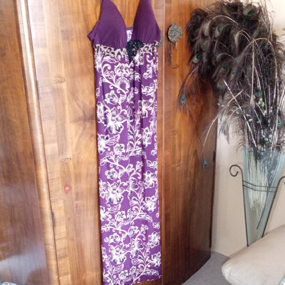Ambrielle Purple and Cream Floral Maxi Dress
